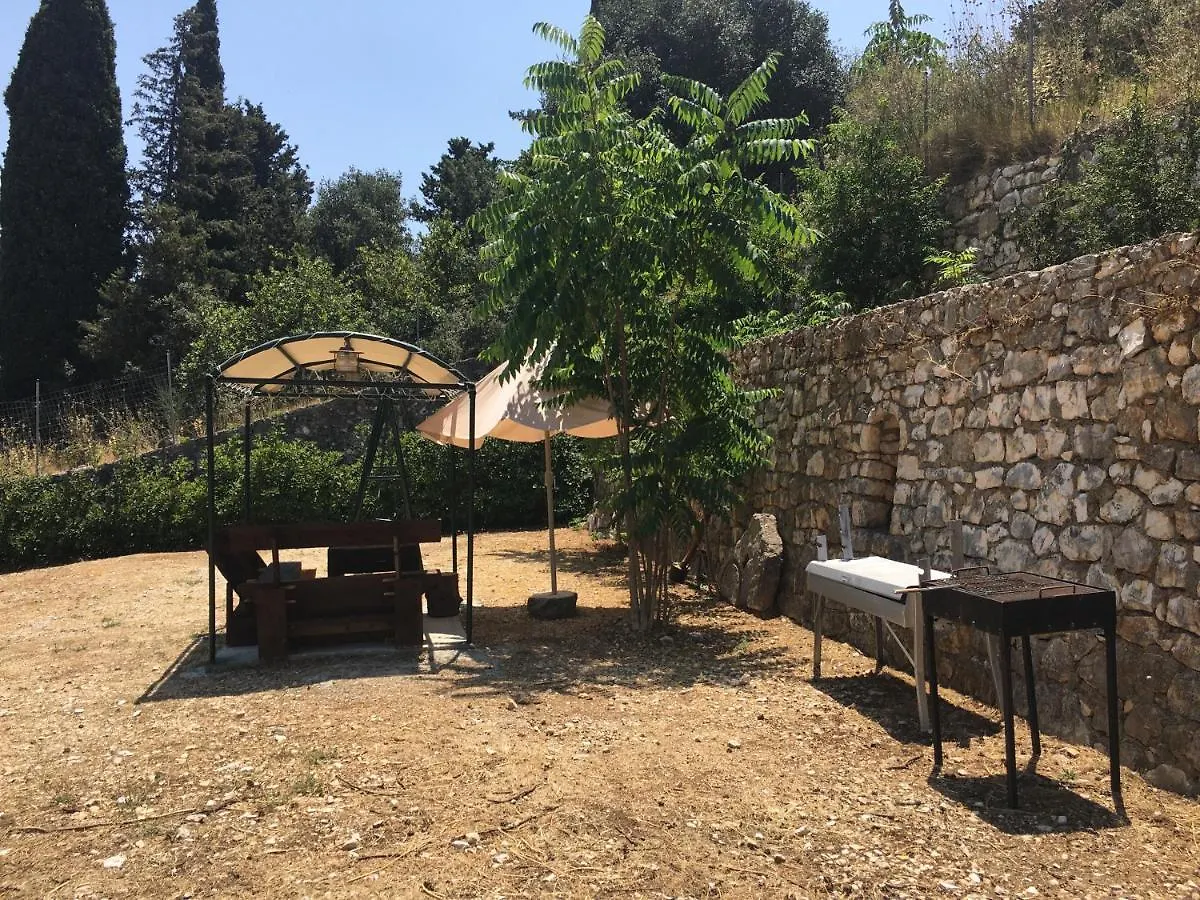 Myrtos Hotel Divarata