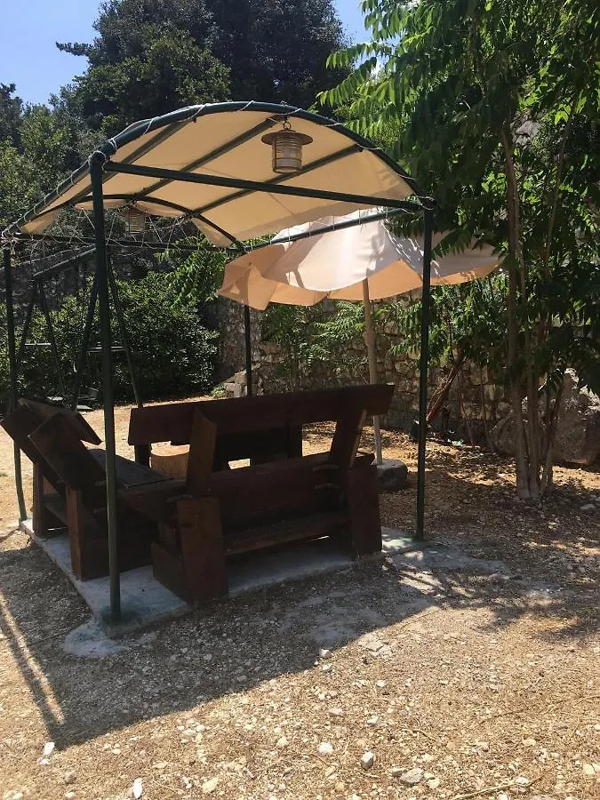 Myrtos Hotel Divarata