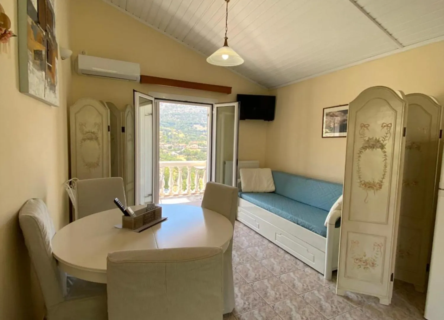 Myrtos Hotel Divarata 0*,
